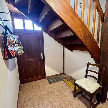 La Petite Ourse Maison De Village A Oust Extérieur photo