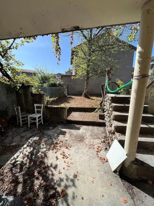 La Petite Ourse Maison De Village A Oust Extérieur photo