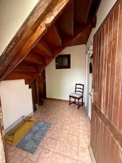 La Petite Ourse Maison De Village A Oust Extérieur photo